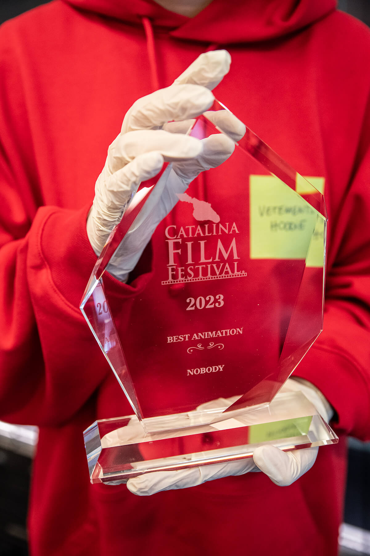 Mingyuan Li holds her clear, pointed trophy for “Best Animation” for her short film Nobody, awarded by the Catalina Film Festival.